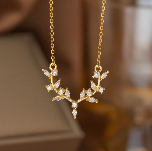 Anti Tarnish Leaf Antlers Deer Necklace