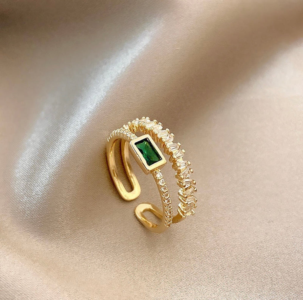 Green Emerald Stone Studded Ring