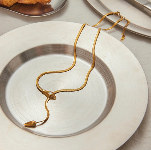 Anti Tarnish Snake Flat Diamond Necklace