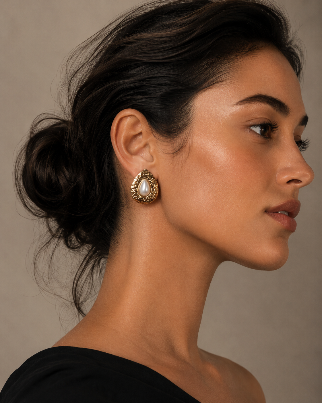Vintage Teardrop Pearl Studs