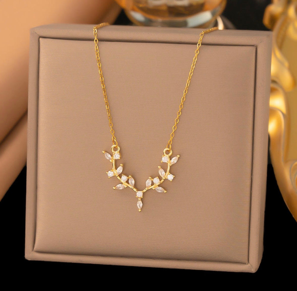 Anti Tarnish Leaf Antlers Deer Necklace