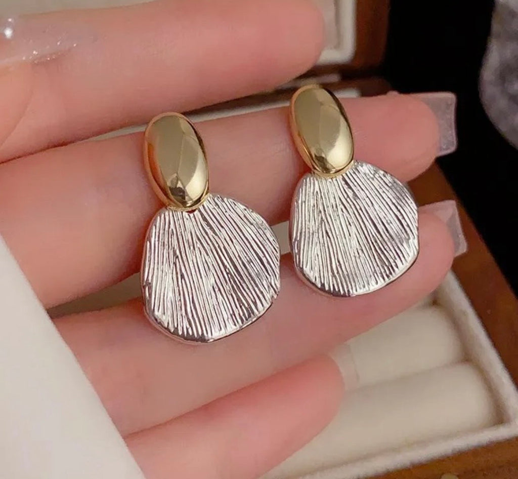Metal Shell Earrings