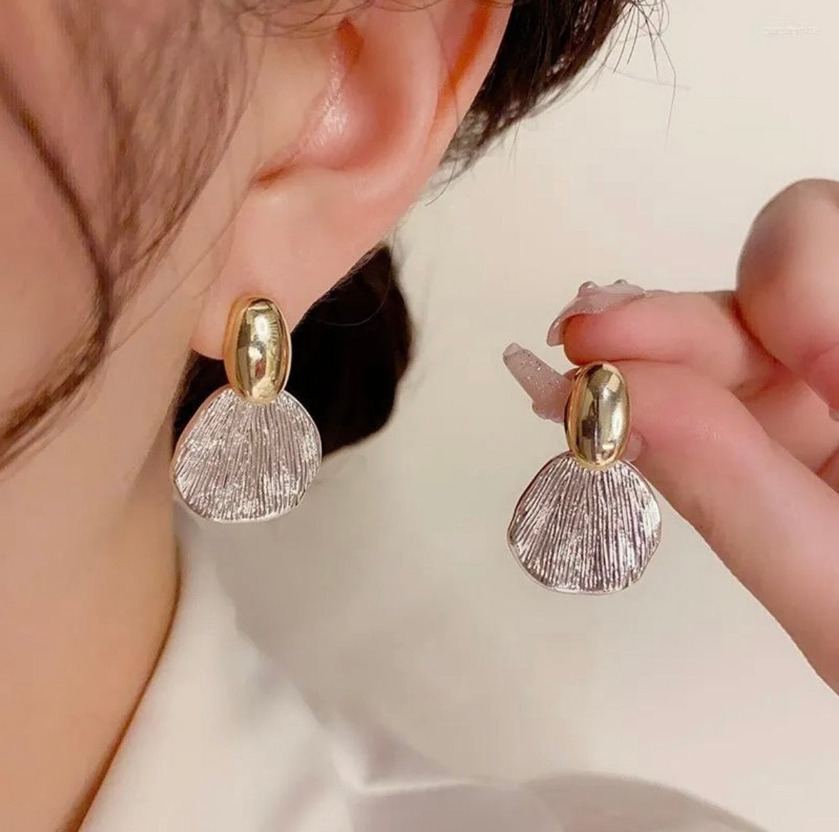 Metal Shell Earrings