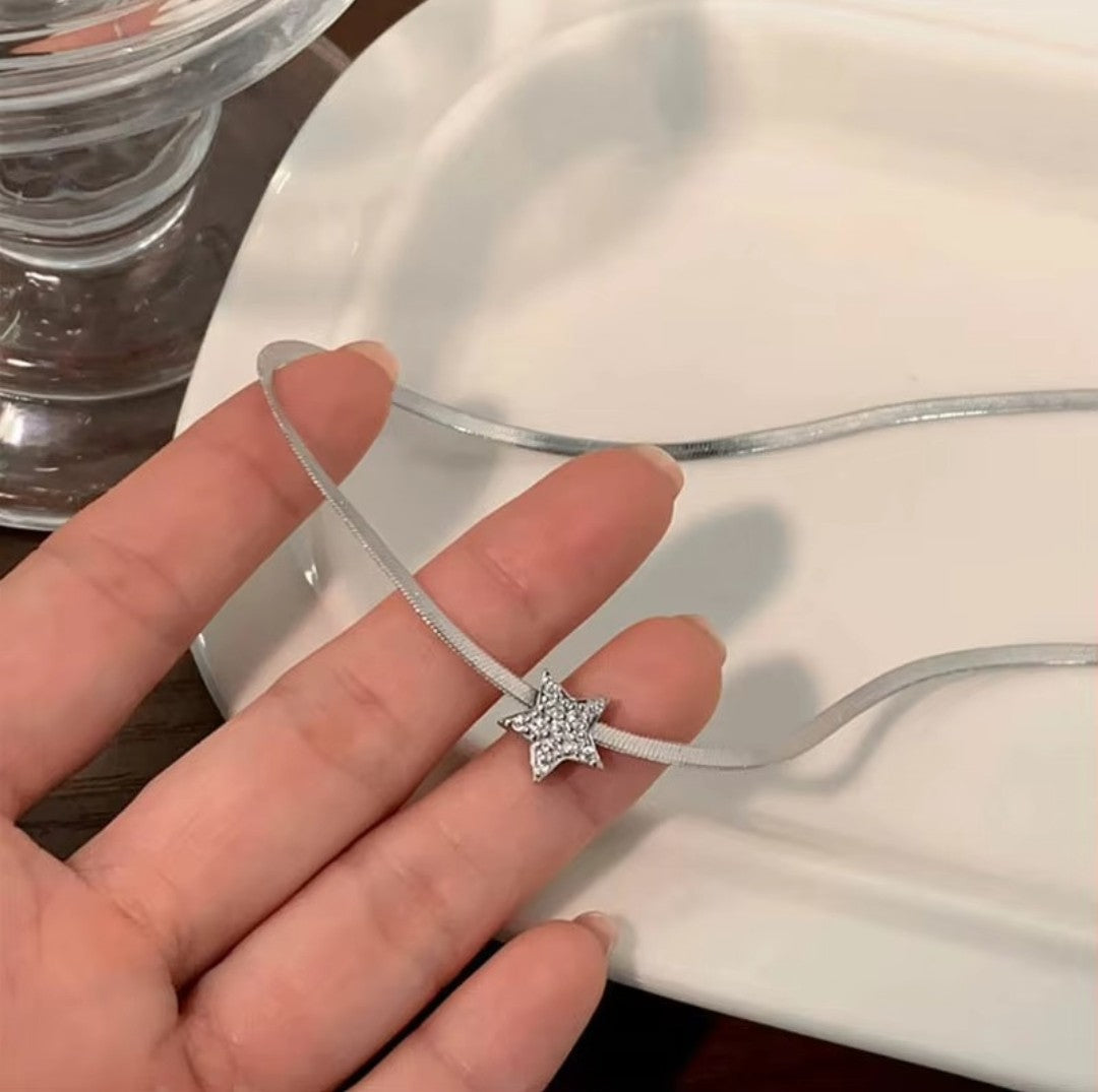 Nova Minimalist Necklace