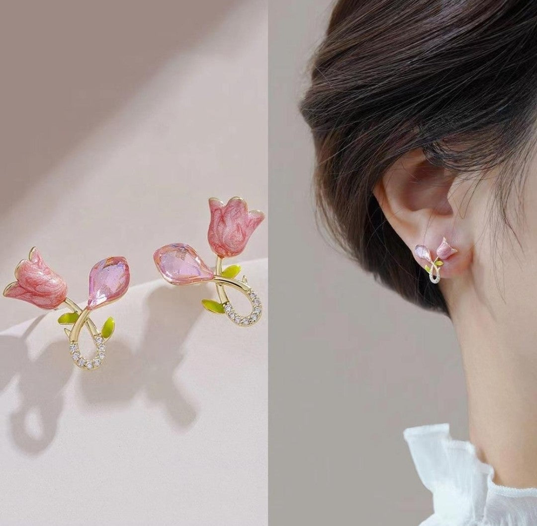 Blush Bloom Tulip Stud Earrings