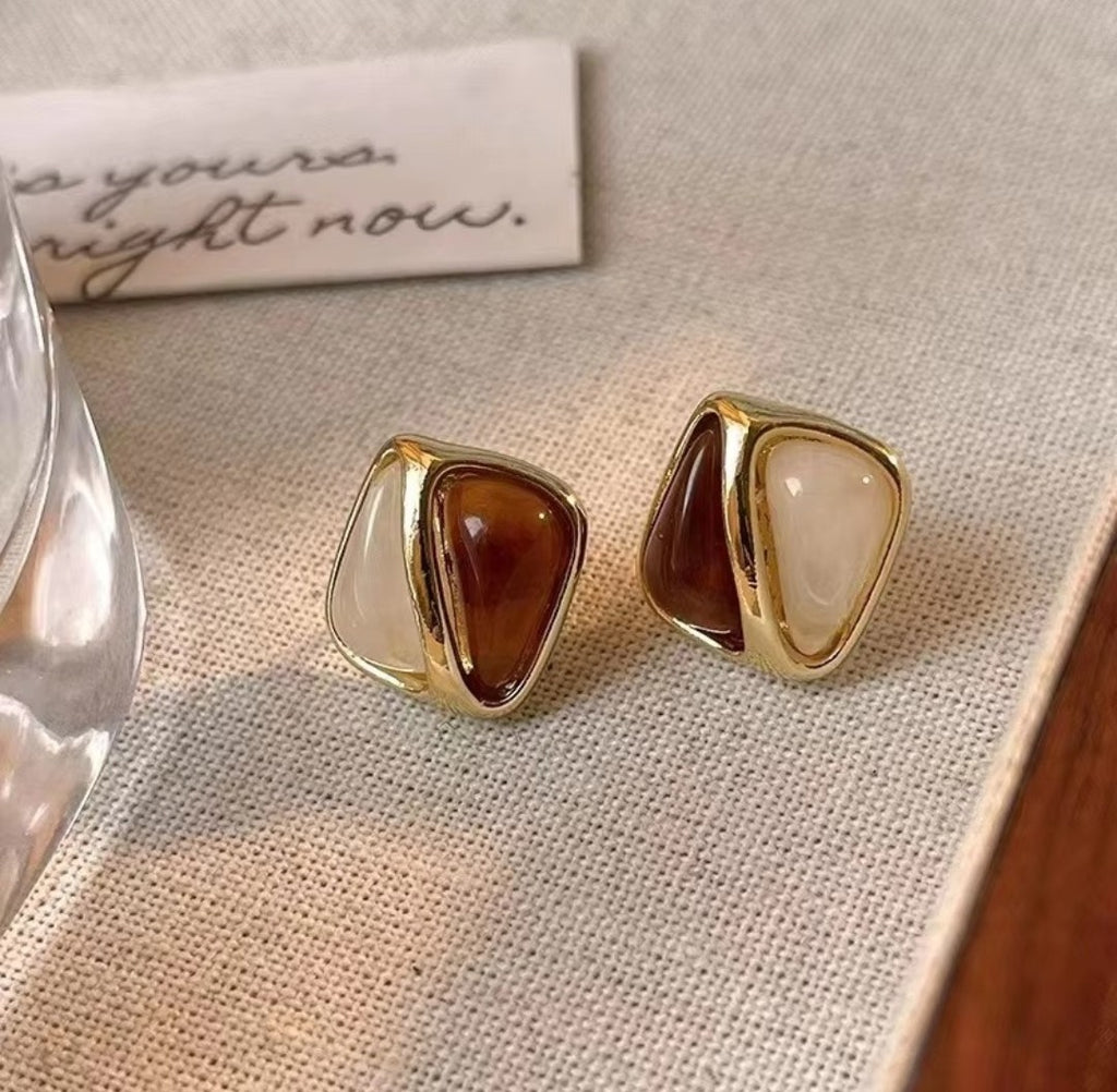 Amber Ivory Geometric Stud Earrings