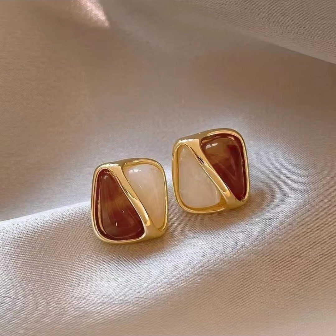 Amber Ivory Geometric Stud Earrings